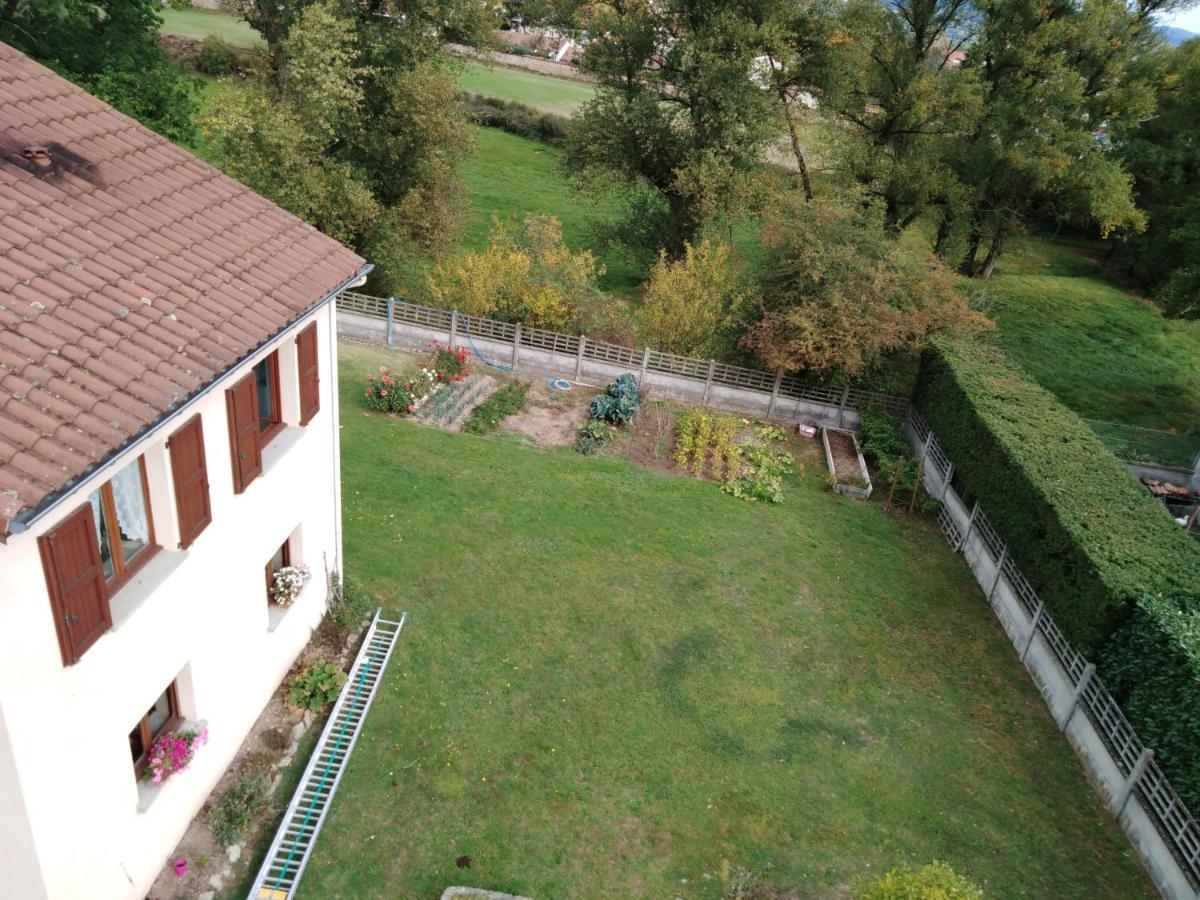 Chambres Des Arrys Bas-en-Basset Екстериор снимка