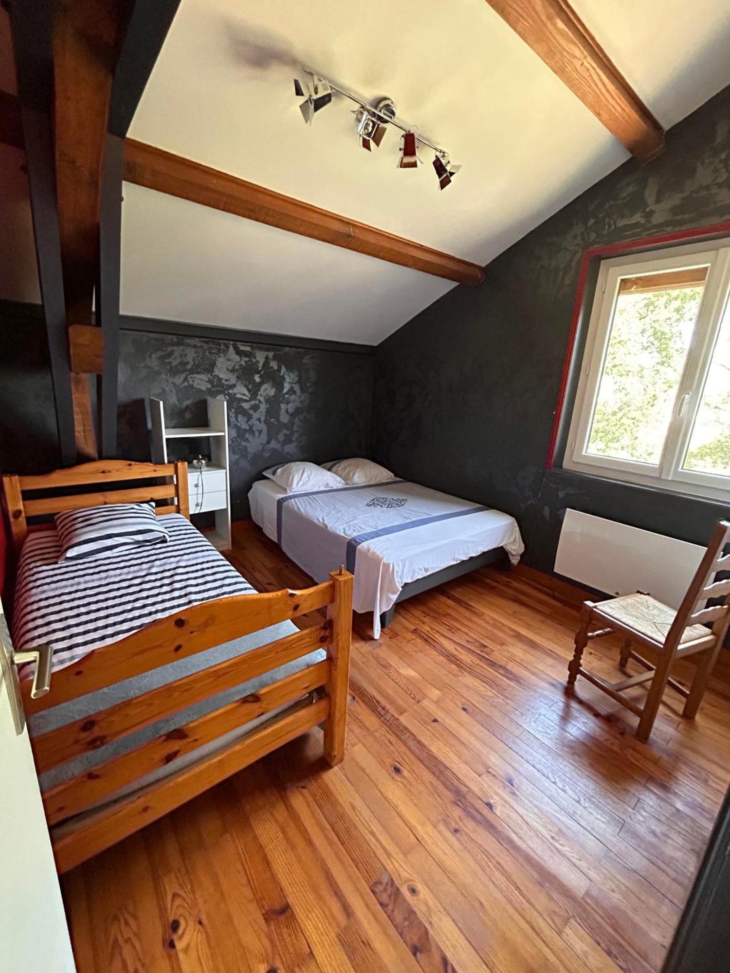 Chambres Des Arrys Bas-en-Basset Екстериор снимка